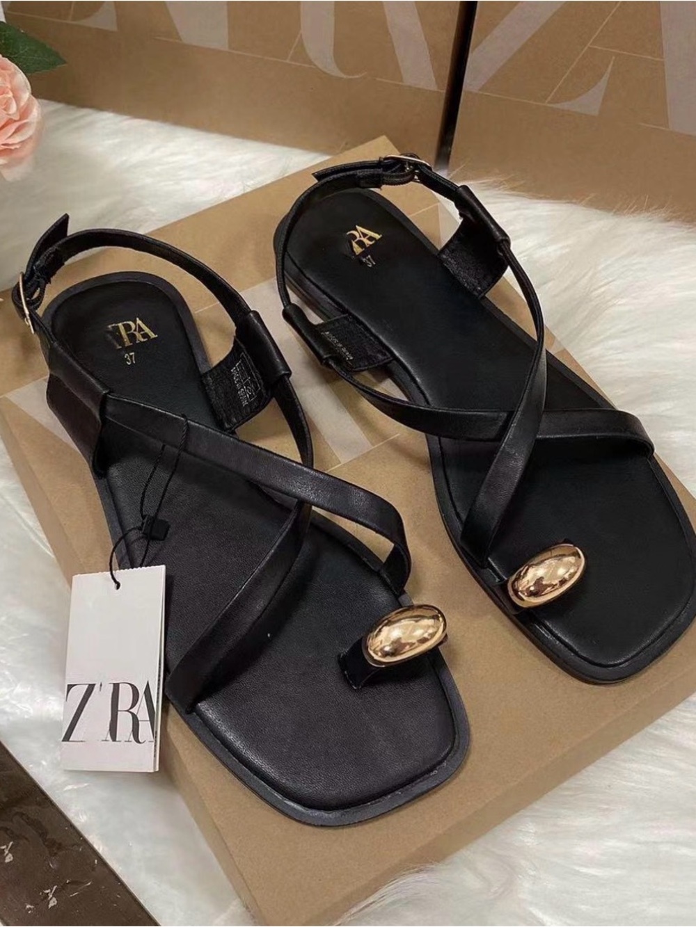 ZARA Black Leather Toe-Ring Sandals with Gold Accent